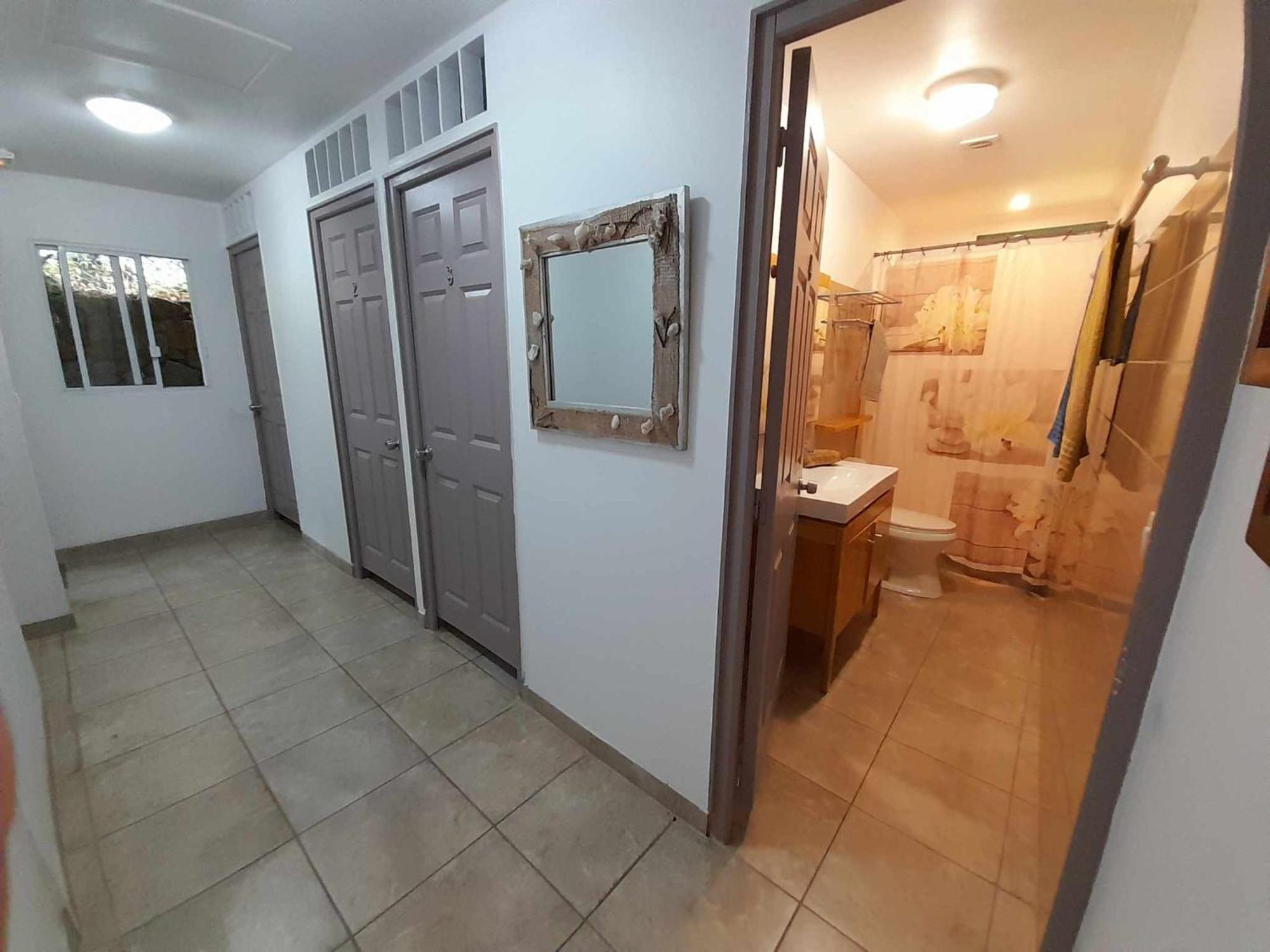 Fare Arana Moorea Guesthouse Atiha Room photo