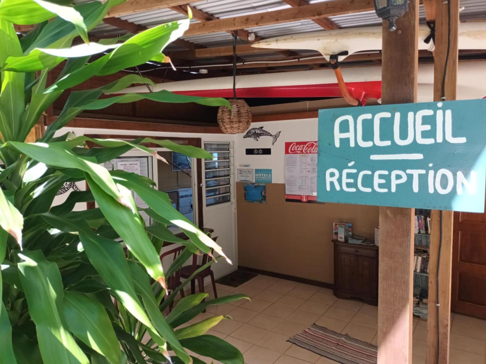 Fare Arana Moorea Guesthouse Atiha Exterior photo
