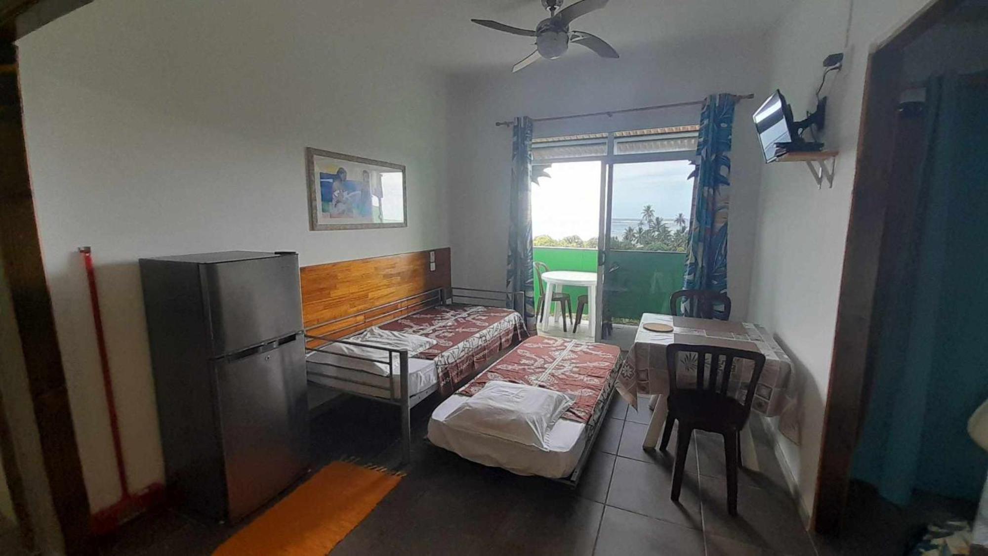 Fare Arana Moorea Guesthouse Atiha Exterior photo